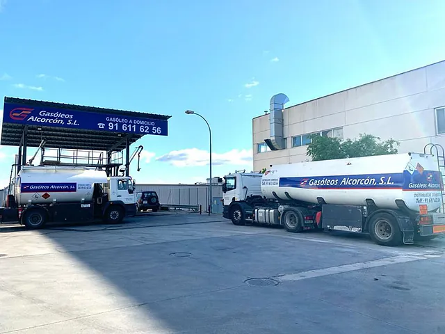 Gasóleos Alcorcón camiones de gasolina